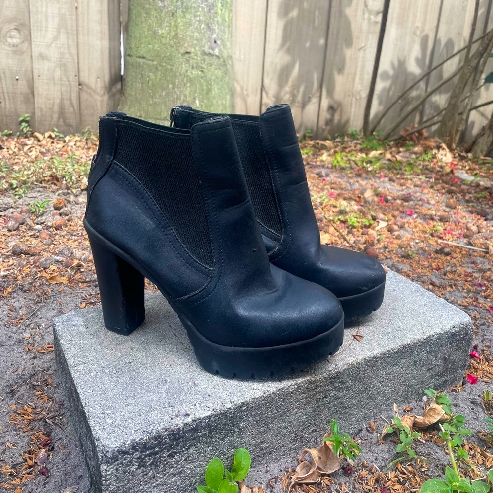 Black platform heel booties size 8